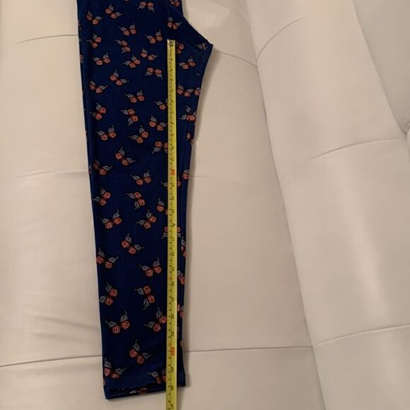 LuLaRoe Blue/ Red Leggings Cropped Size T/ C (tall & curvy) - Picture 6 of 6